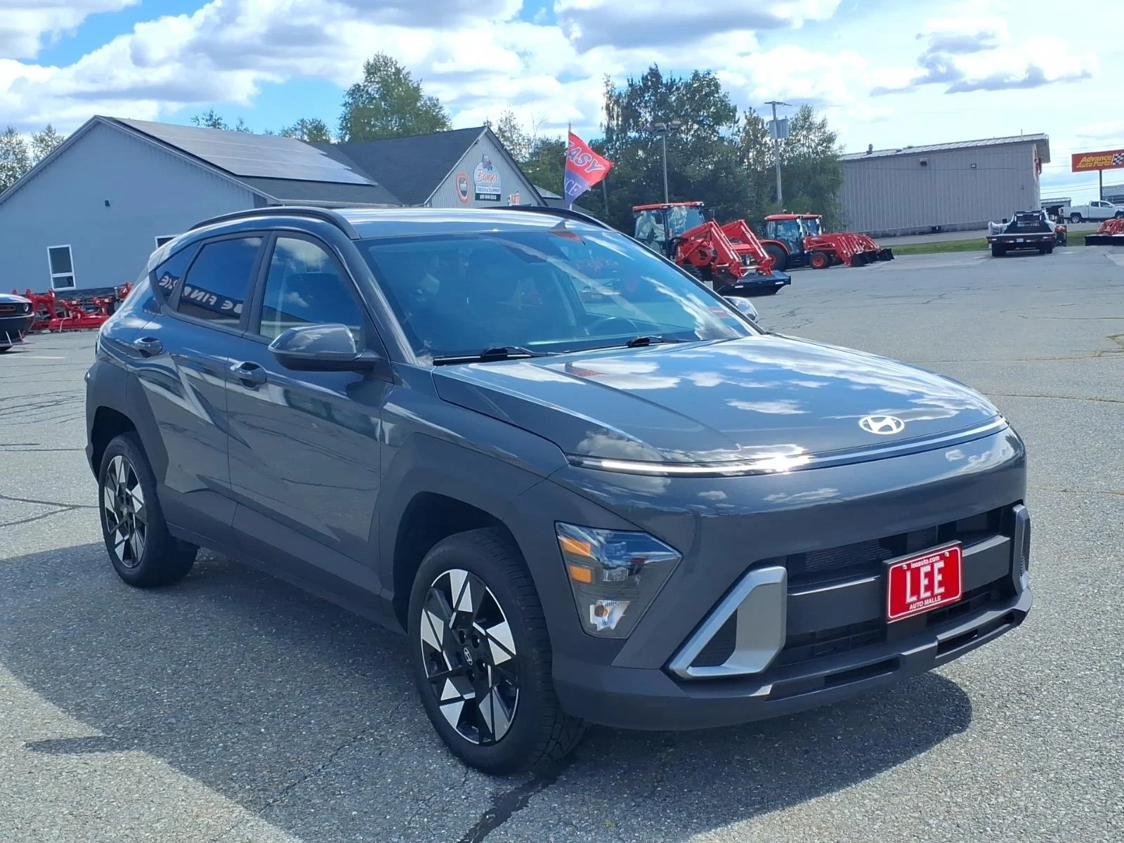 Used 2025 Gray Pearl Hyundai SEL image 3