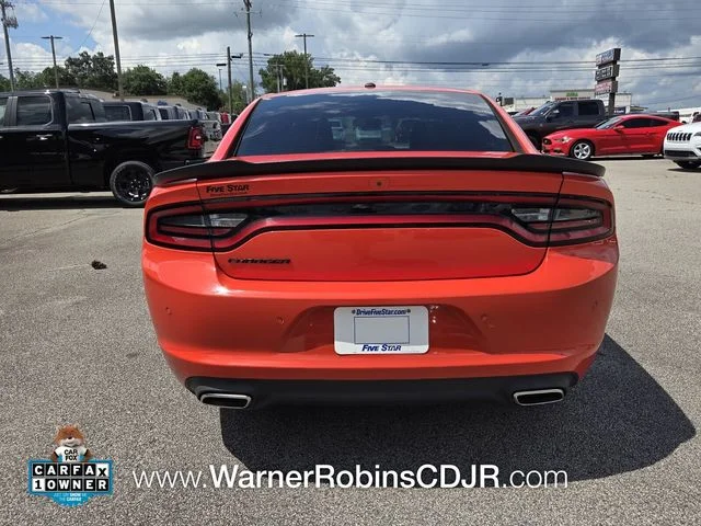 Used 2022 Orange Dodge SXT image 11