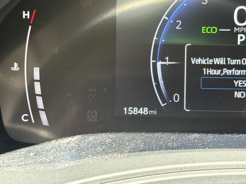 Used 2025 Silver Toyota XLE image 39