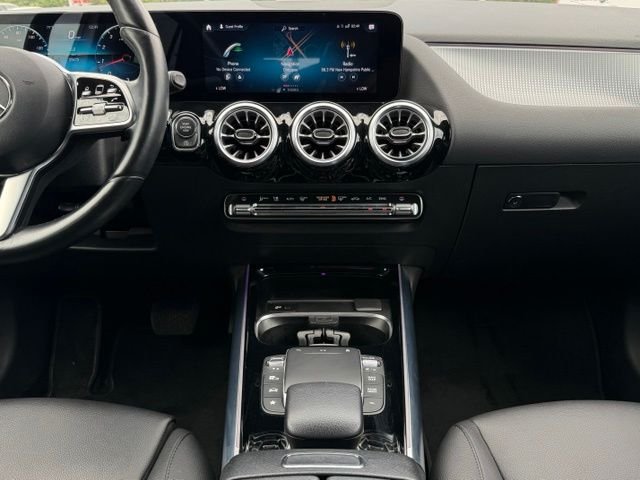 Used 2022  Mercedes-Benz GLA 250 image 13