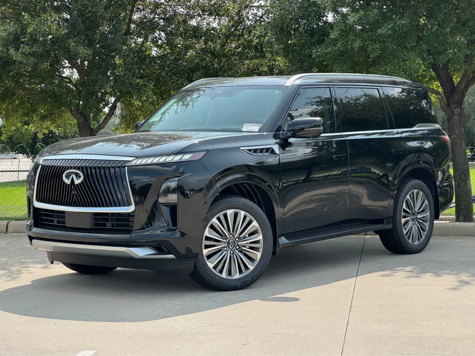 New 2026 INFINITI QX80 Luxe 2WD