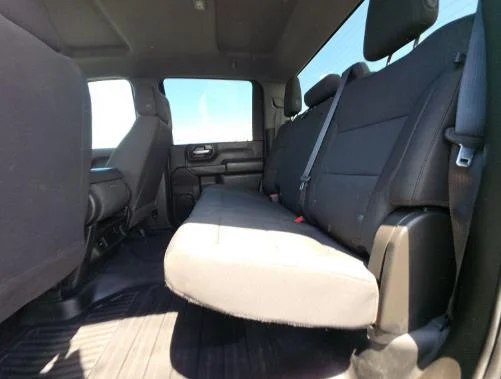 Used 2021  GMC Base image 9