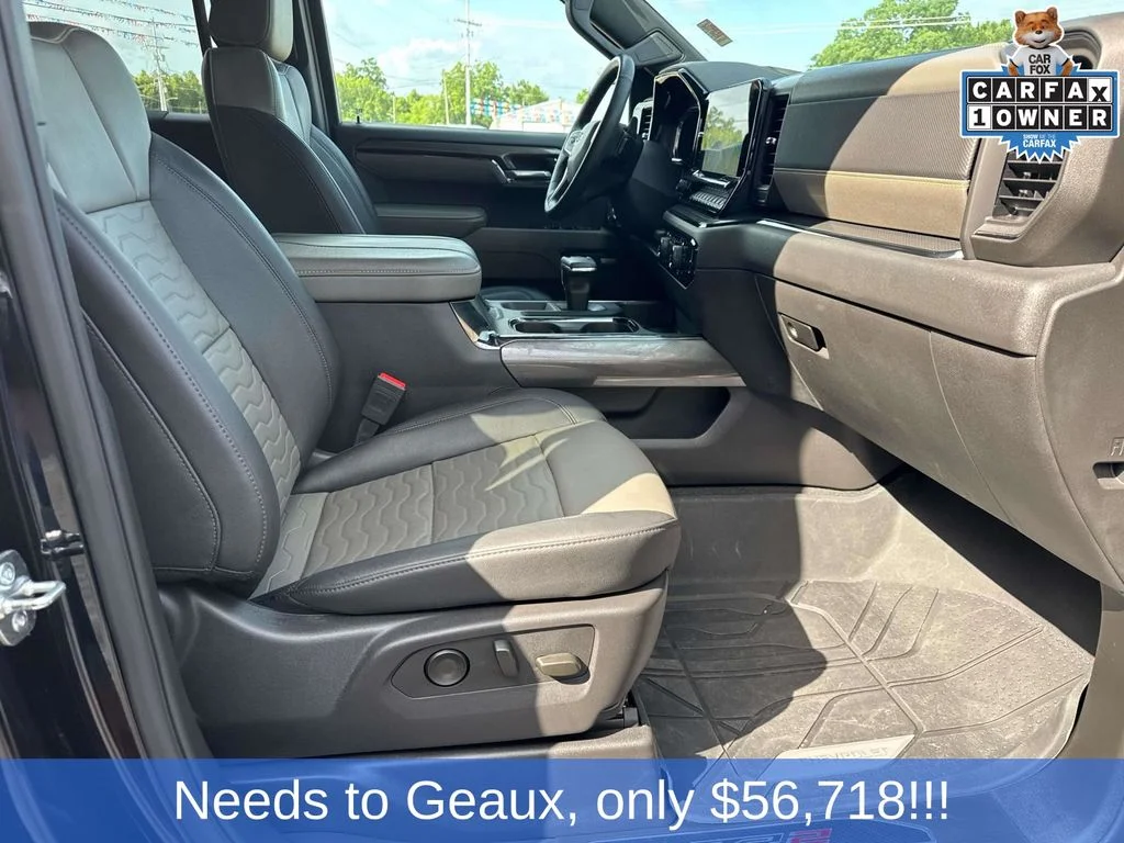 Used 2025 Black Chevrolet ZR2 image 38