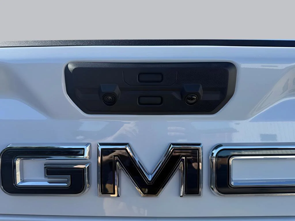 New 2026 Glacier White Tricoat GMC Denali Ultimate image 30