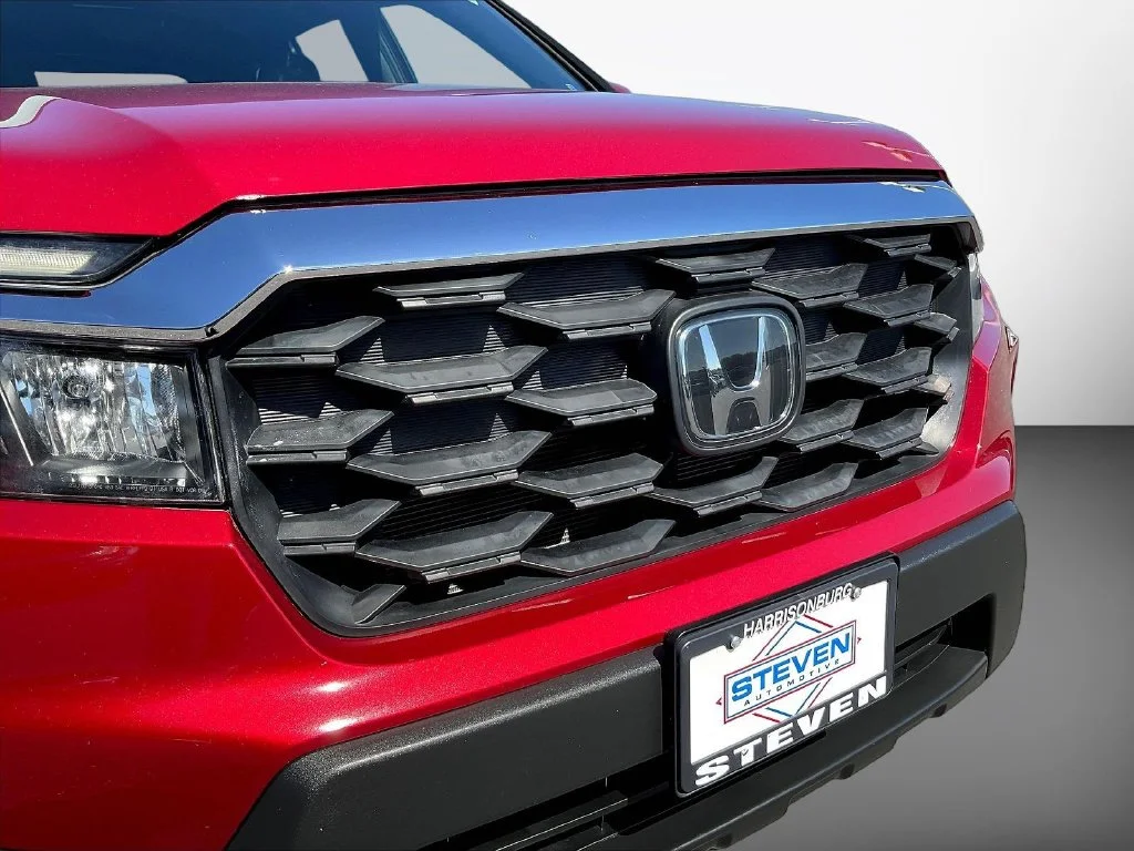 Used 2023 Radiant Red Metallic II Honda EX-L image 33