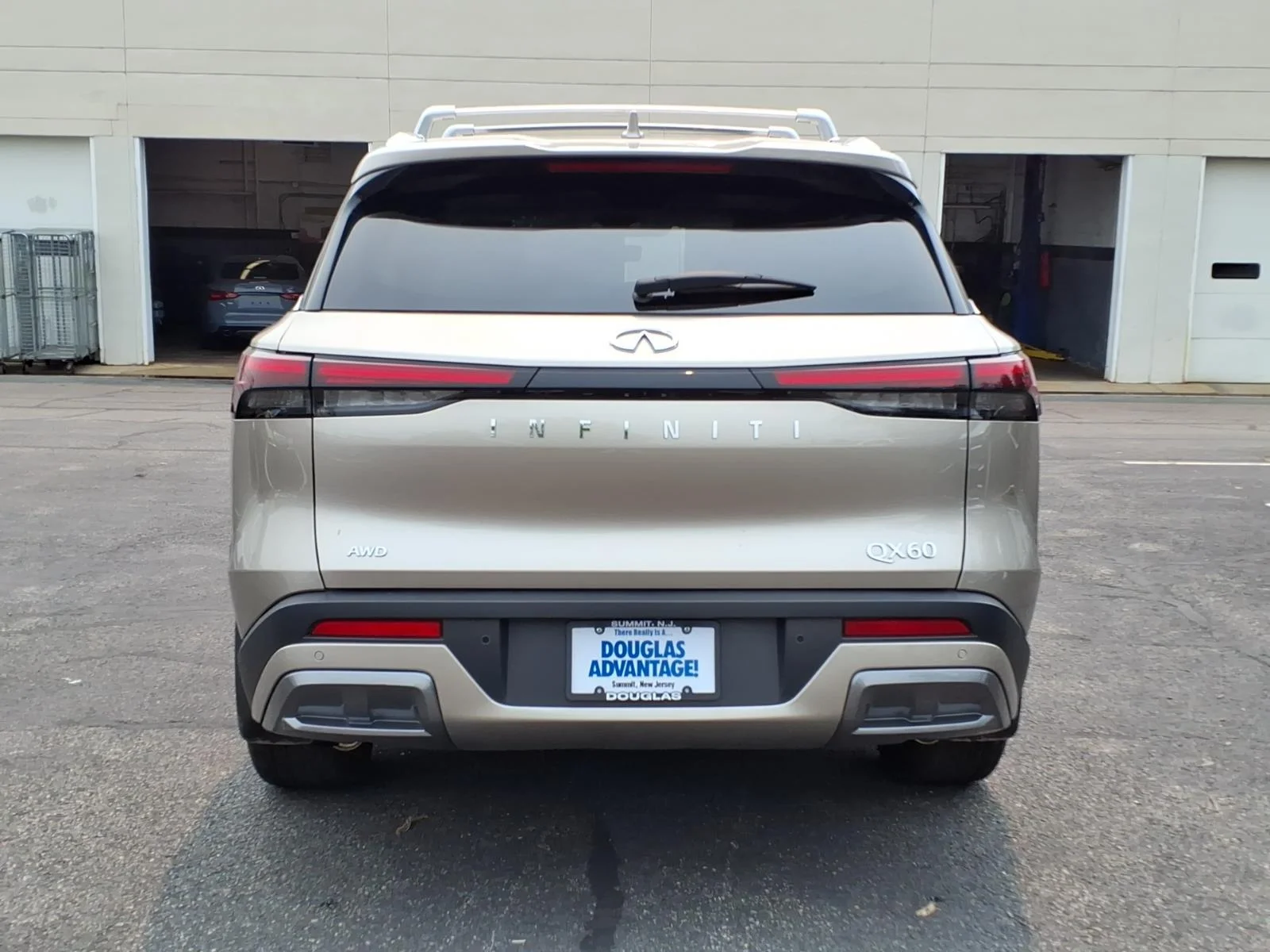 Certified Used 2025 Silver INFINITI Sensory image 7