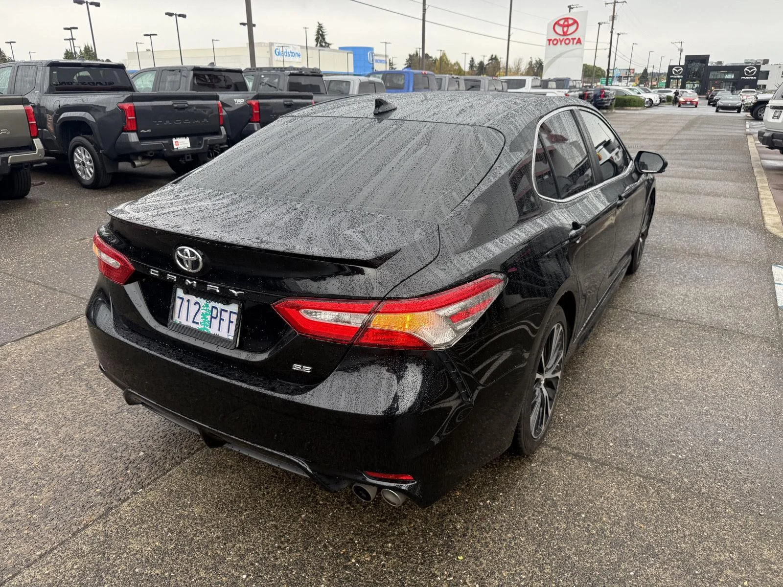 Used 2019 Midnight Black Metallic Toyota SE image 5