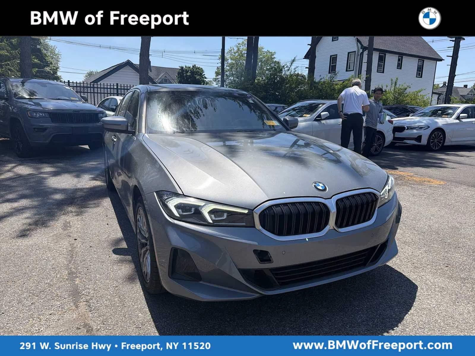 2023 BMW 3 Series 330i xDrive Sedan's photo