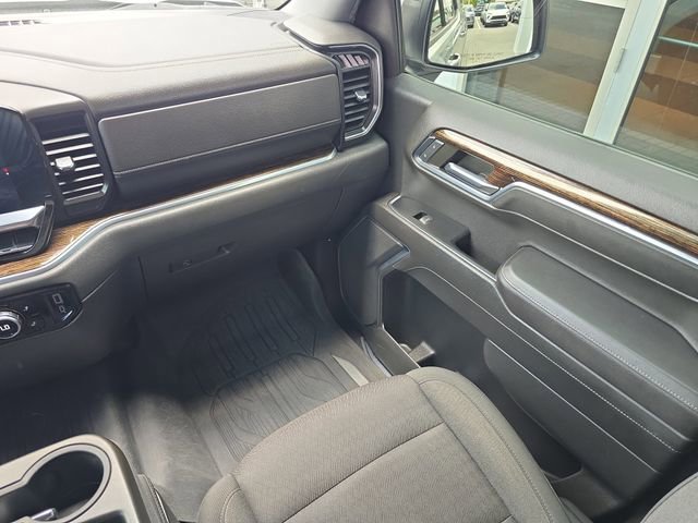 Certified Used 2022 Quicksilver Metallic GMC Elevation image 14