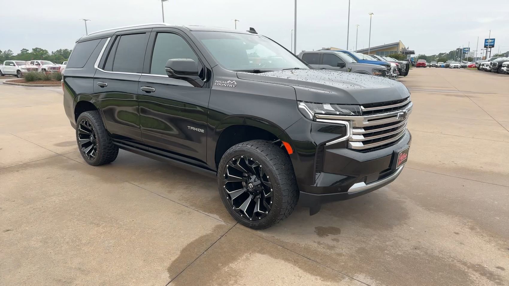 Used 2023 Black Chevrolet High Country image 3
