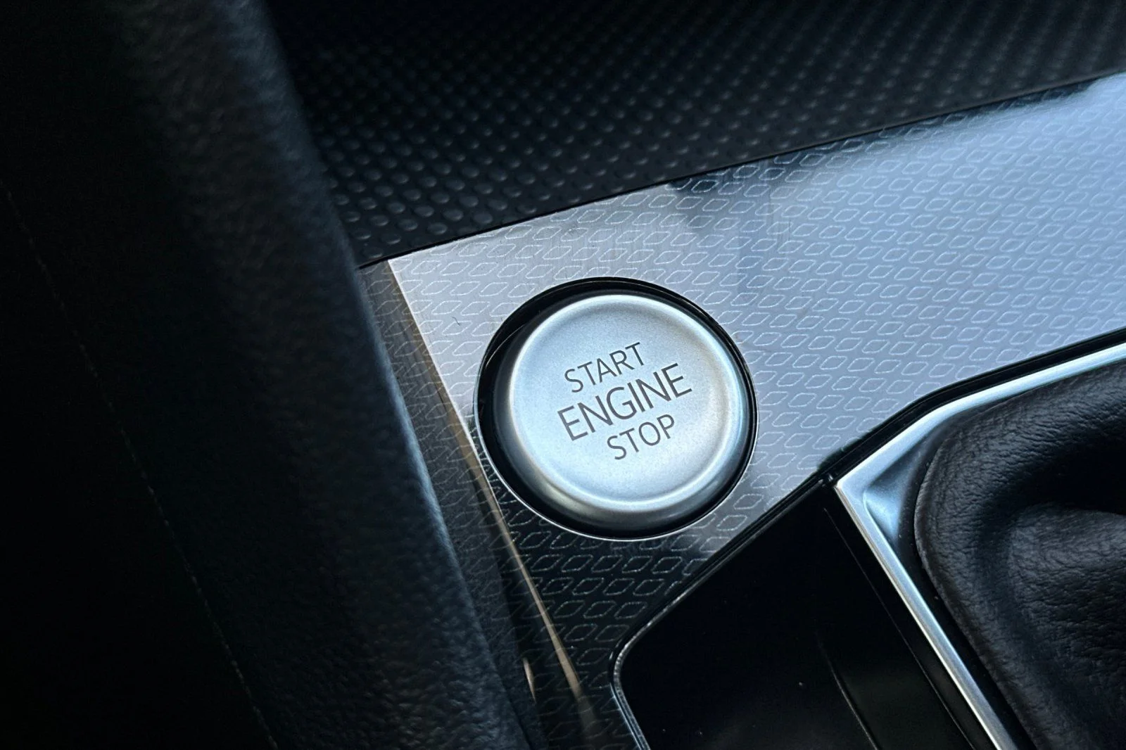 New 2026 Black Volkswagen 1.5T S image 20