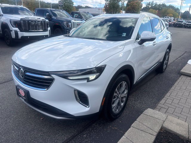 Used 2022 SUMMIT WHITE Buick Preferred image 3