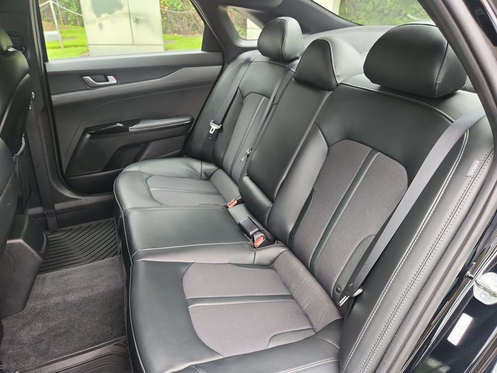 Used 2024 Black Kia GT-Line image 22