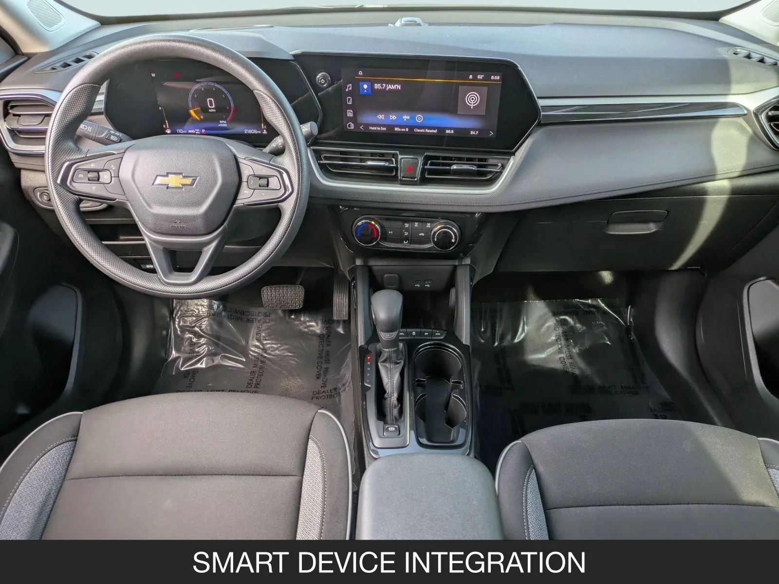 Used 2025 Summit White Chevrolet LT image 13