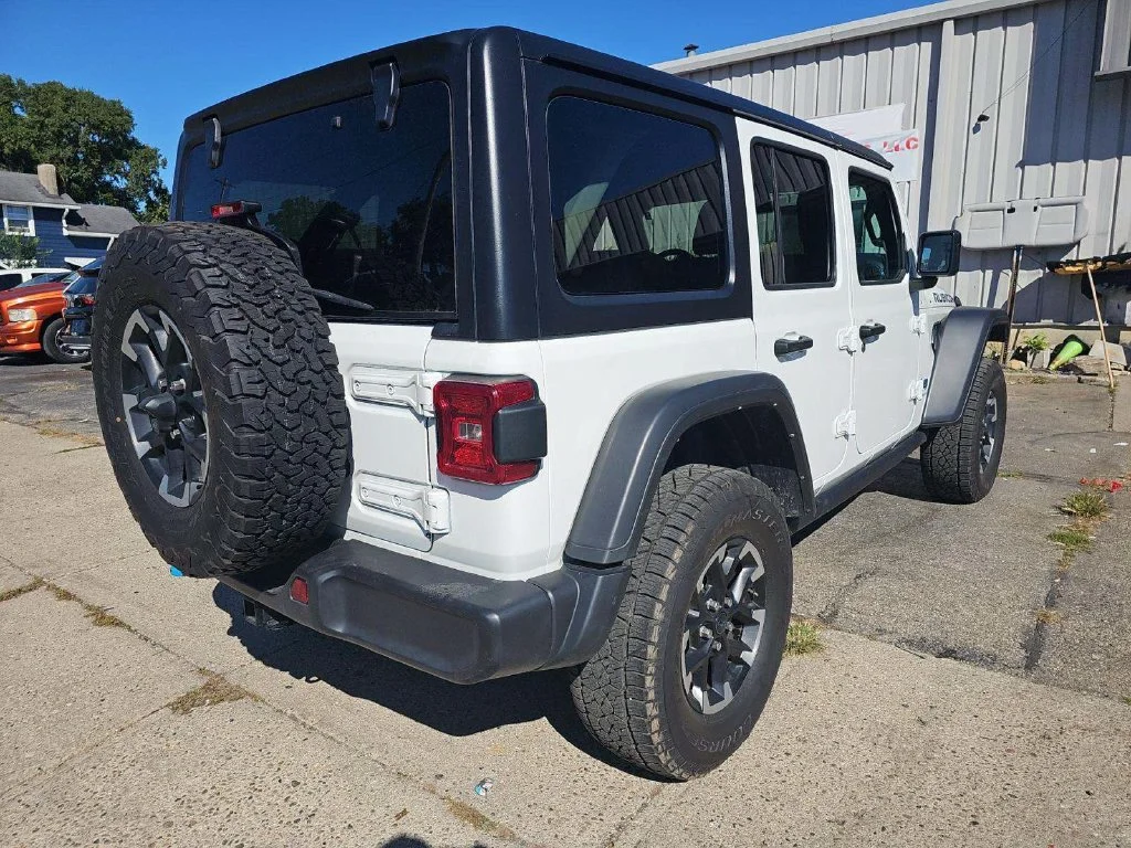 Used 2024 White Jeep Rubicon 4xe image 2