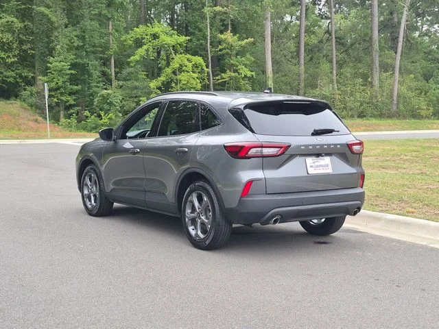 Used 2025 Gray Ford ST-Line image 11