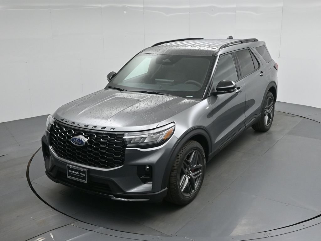 New 2026 Carbonized Gray Metallic Ford ST-Line image 37