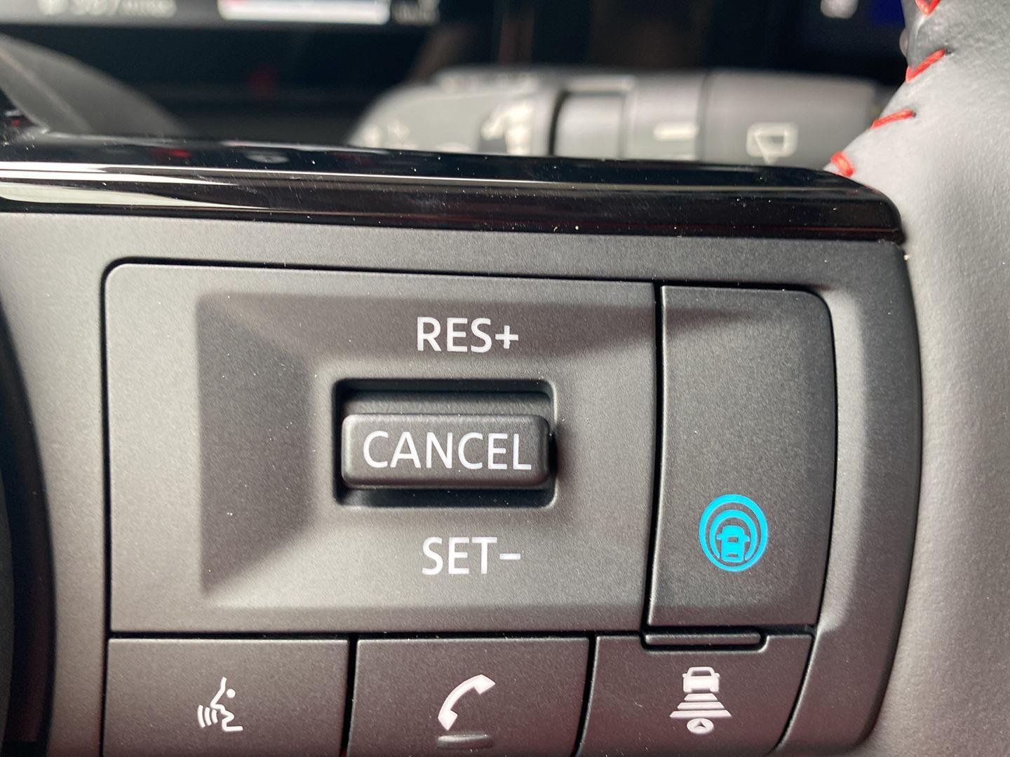 New 2026 Arctic Ice Blue Metallic / Super Black Two-tone Nissan SR image 34