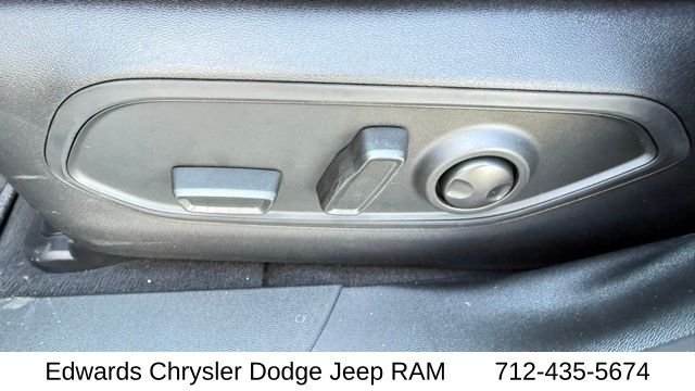 New 2026 Silver Zynith Clear-Coat Exterior Paint Jeep Limited image 20