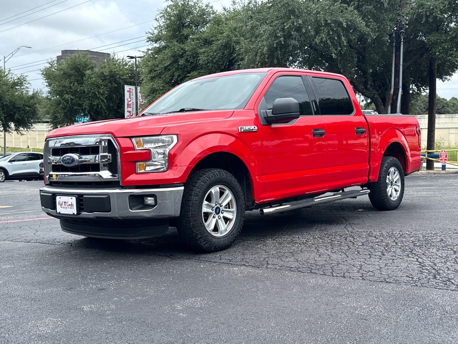 Used 2016 Red Ford  image 1
