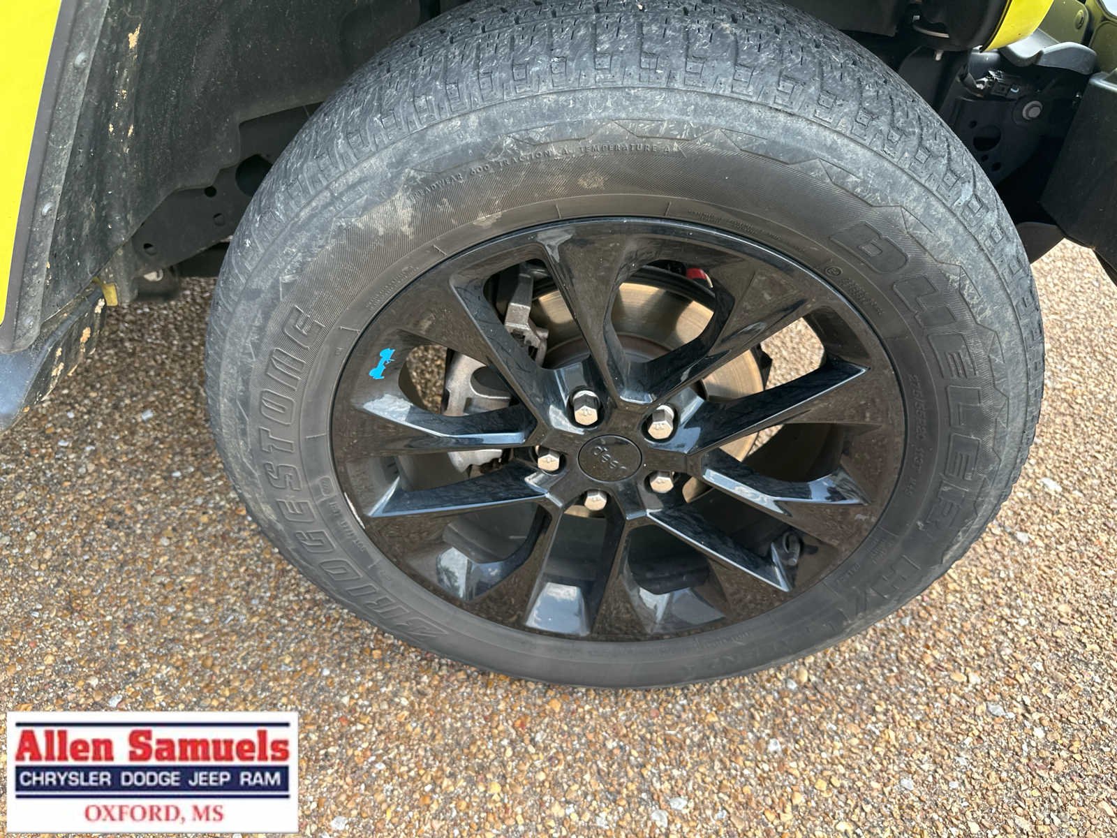 Used 2022 High Velocity Clearcoat Jeep Unlimited Sahara image 52