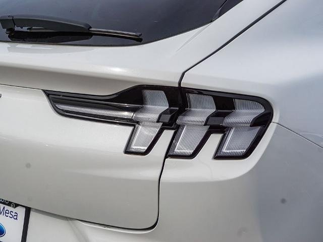 New 2026 Star White Metallic Tri-coat Ford Premium image 32