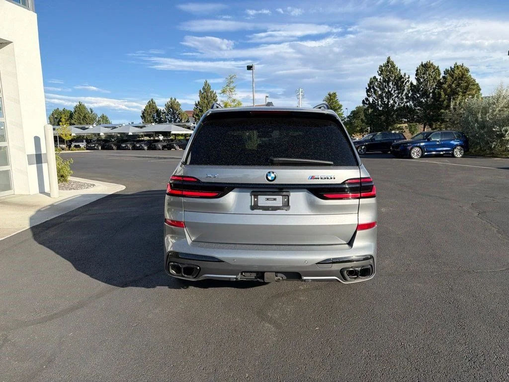 Used 2025 Skyscraper Grey Metallic BMW M60i image 4