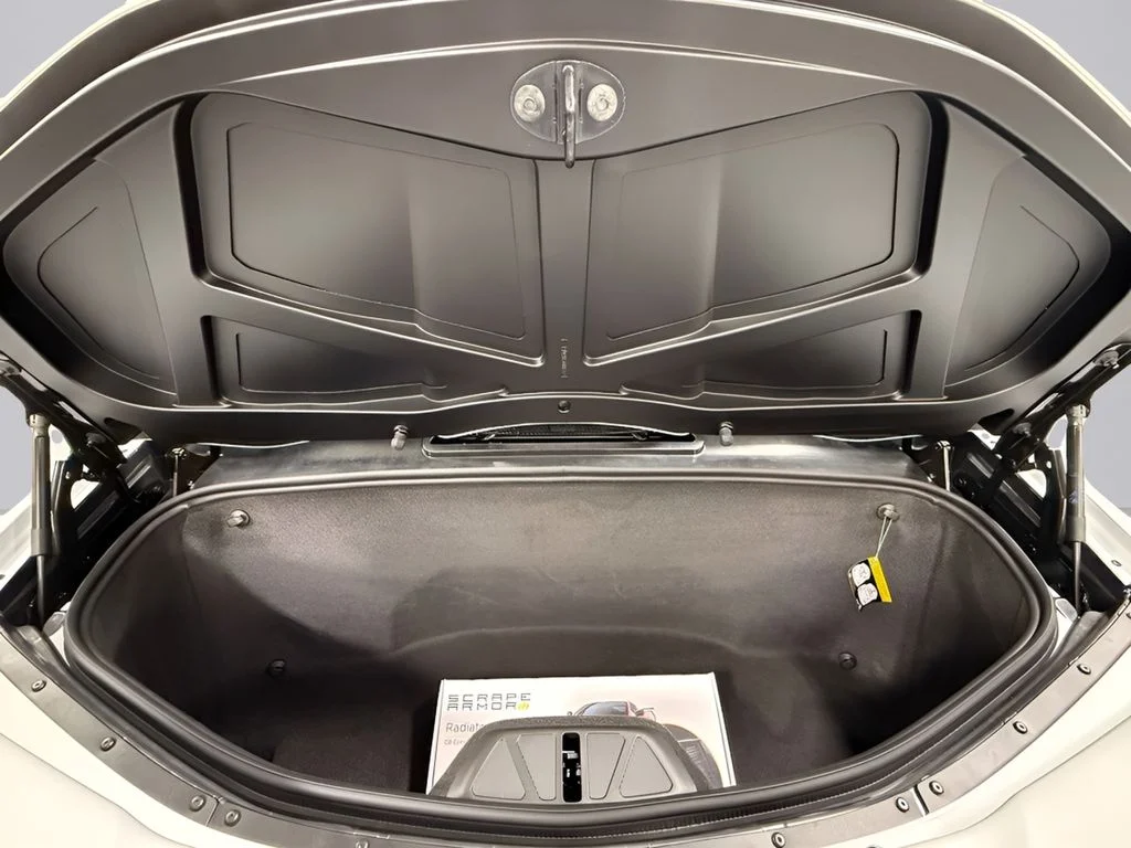 Used 2026 White Chevrolet Stingray image 29