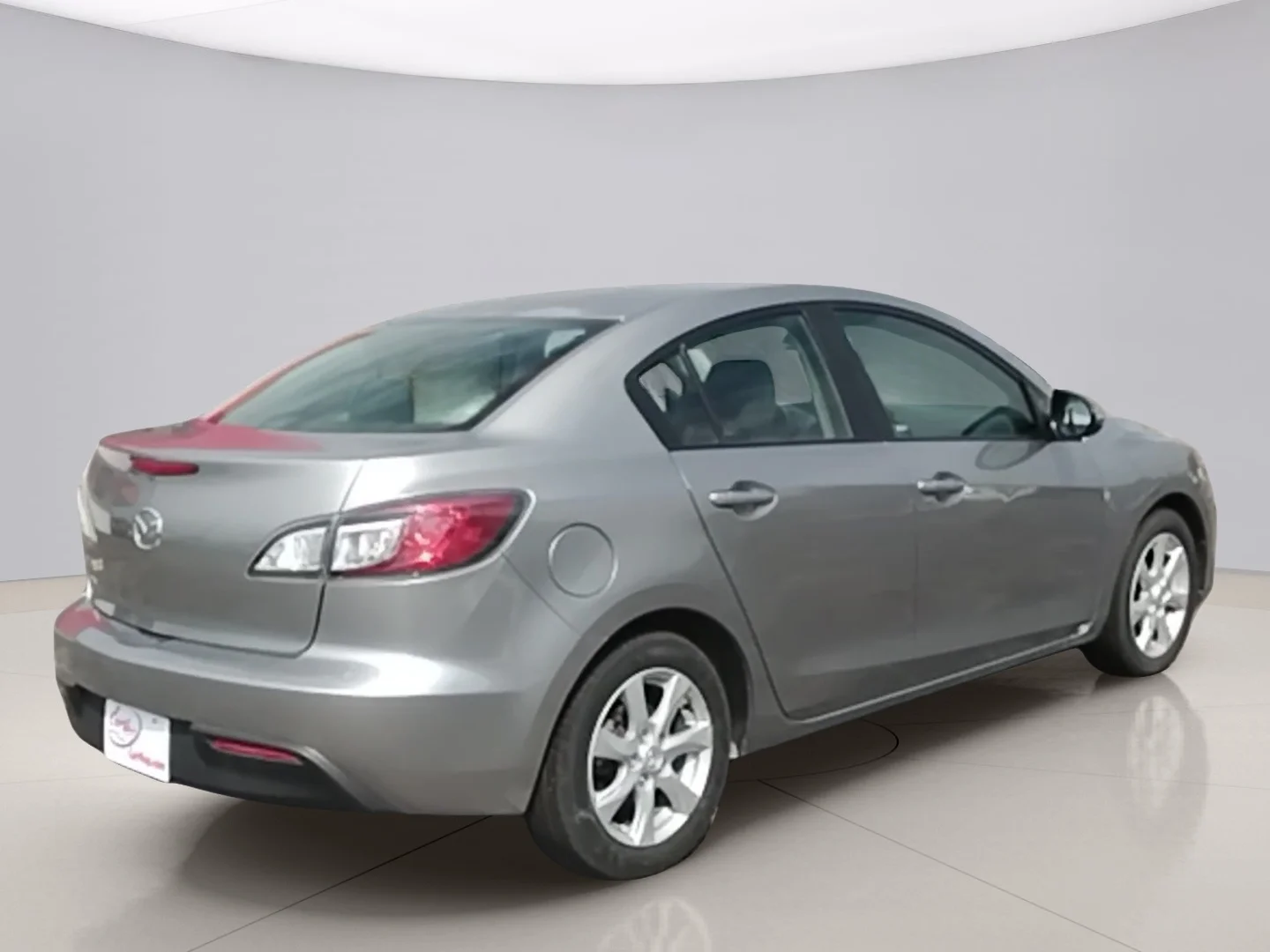 Used 2010 Silver Mazda I TOURING image 13