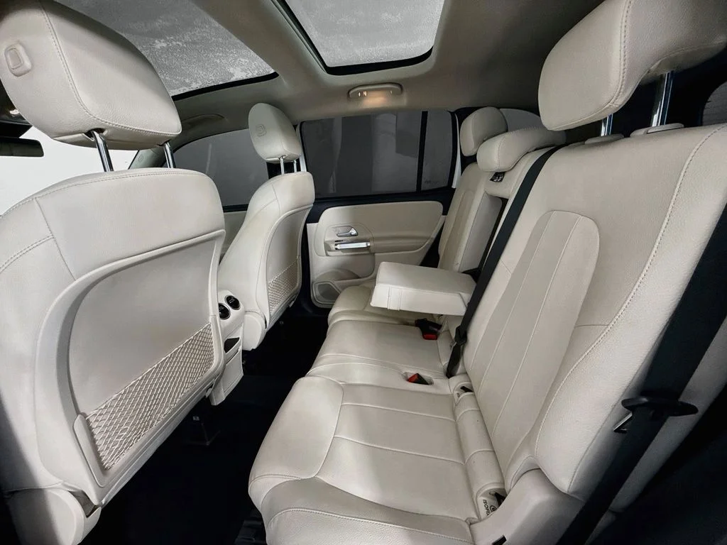 Used 2022 White Mercedes-Benz GLB 250 image 25