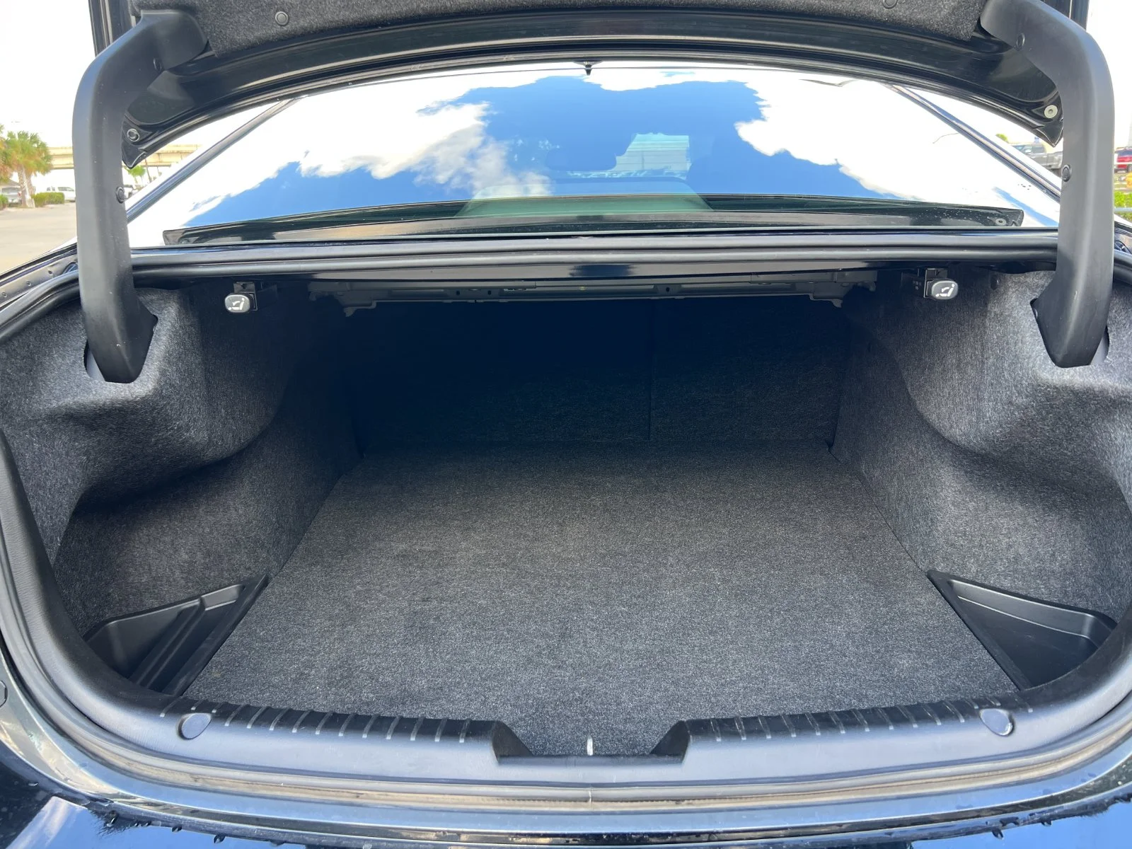 Used 2018 Black Mazda Grand Touring Reserve image 5