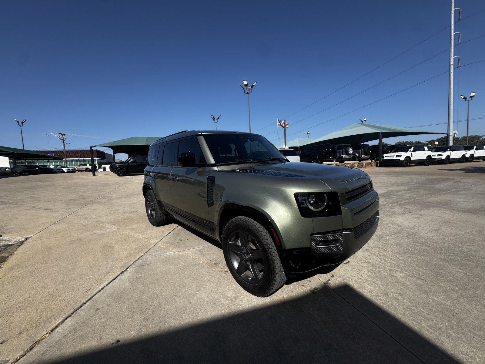 Used 2021 Pangea Green Land Rover X-Dynamic HSE image 10