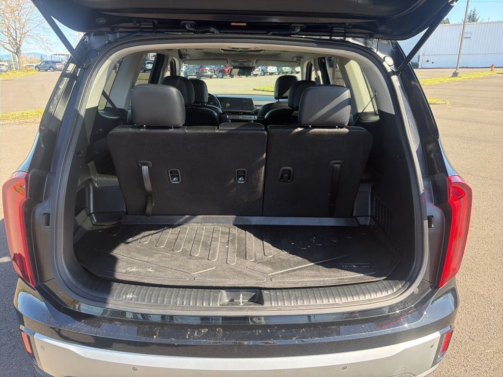 Used 2023 Ebony Black Kia S image 20
