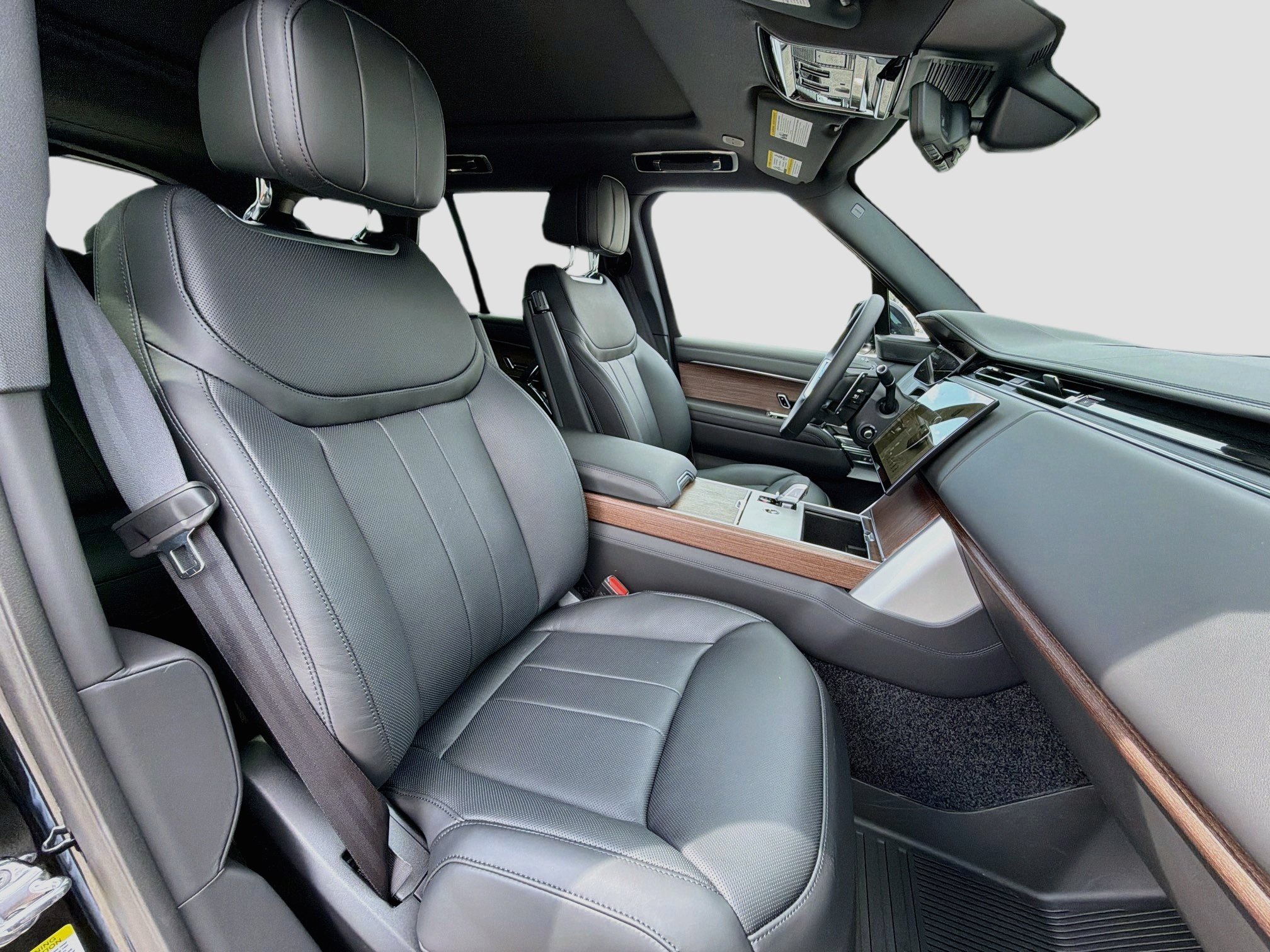 New 2026 Santorini Black Land Rover SE image 16