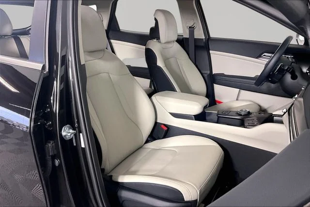 Certified Used 2026 Black Kia EX image 27