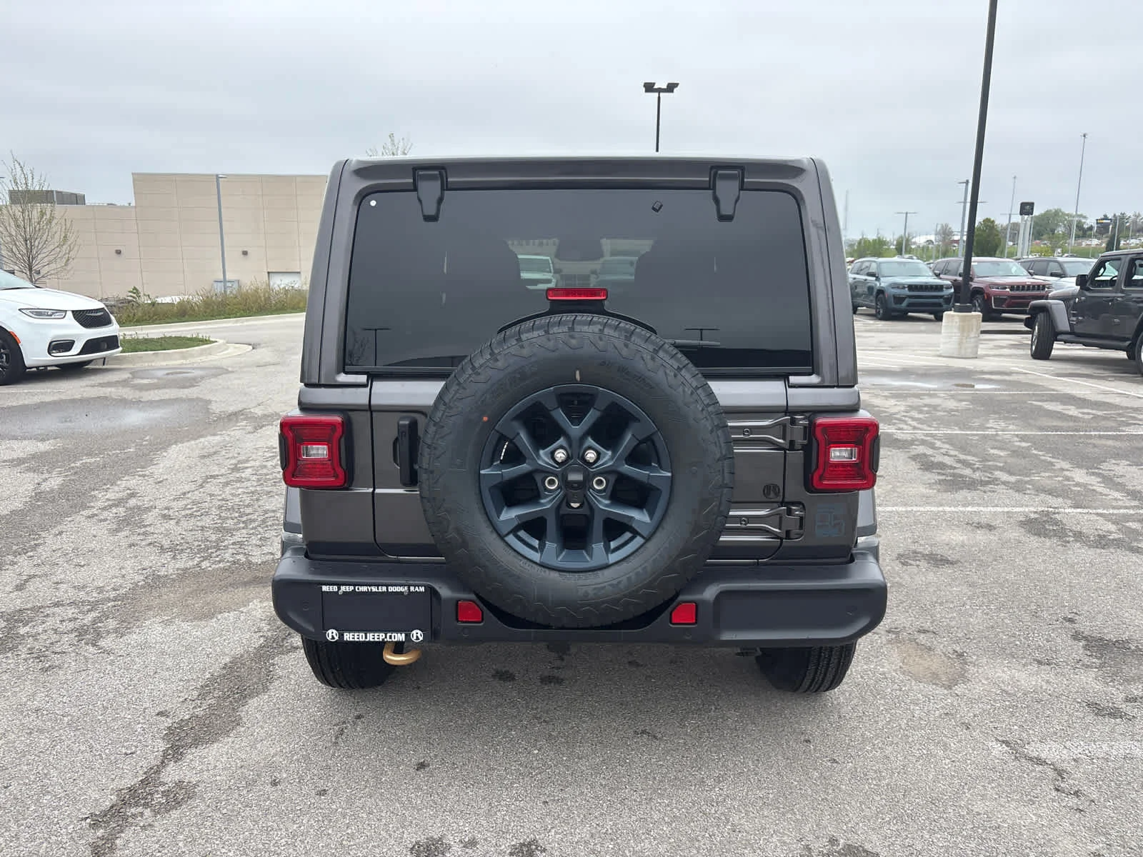 New 2026 Granite Crystal Metallic Clearcoat Jeep 85th Anniversary image 8