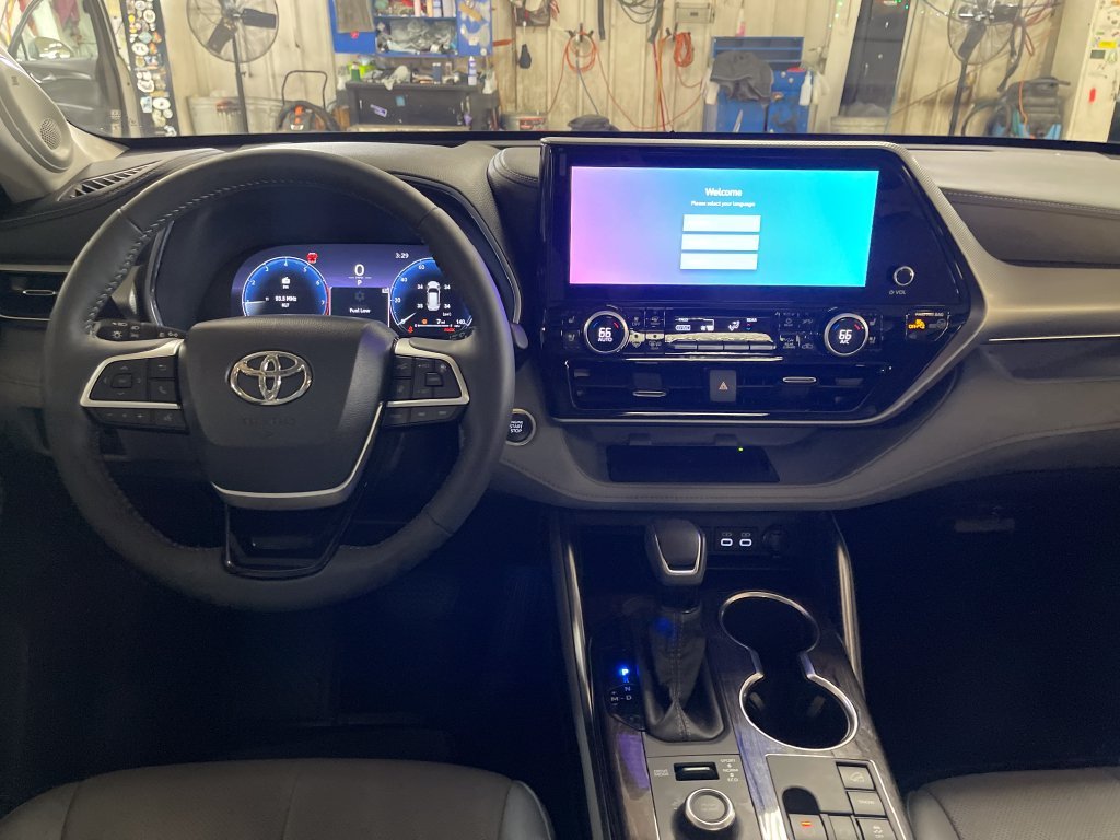 Used 2026 Beige Toyota Platinum image 17