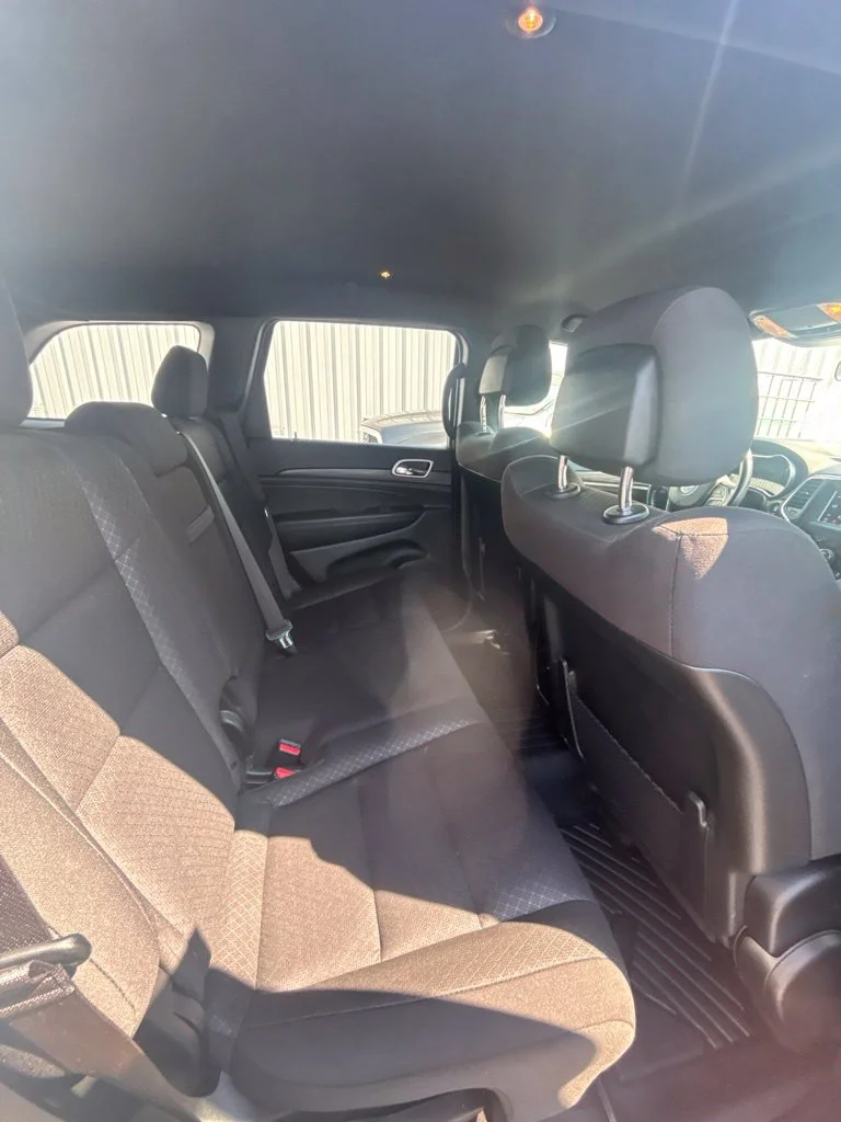 Used 2020 White Jeep Laredo E image 22