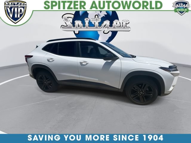 Used 2024 Summit White Chevrolet ACTIV image 2