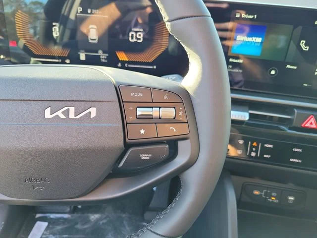 New 2026 Glacial White Pearl Kia LX image 12