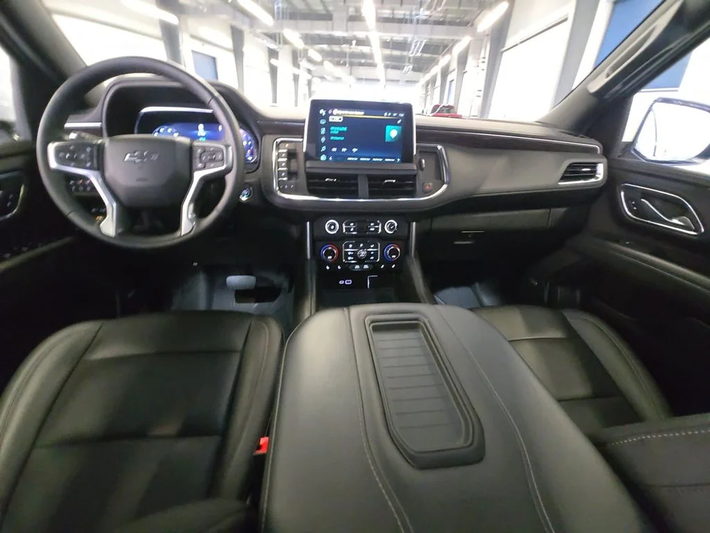 Used 2024 White Chevrolet Z71 image 21