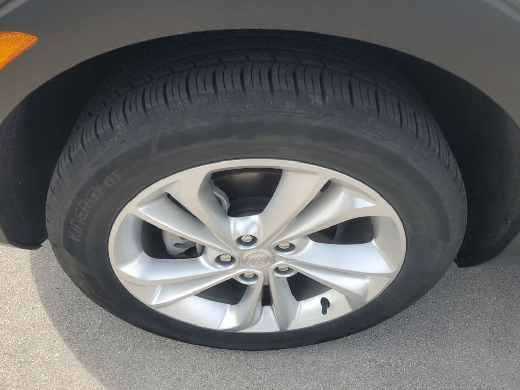 Used 2023 Gray Buick Preferred image 10