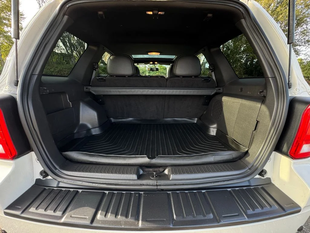 Used 2011 White Suede Ford Limited image 10