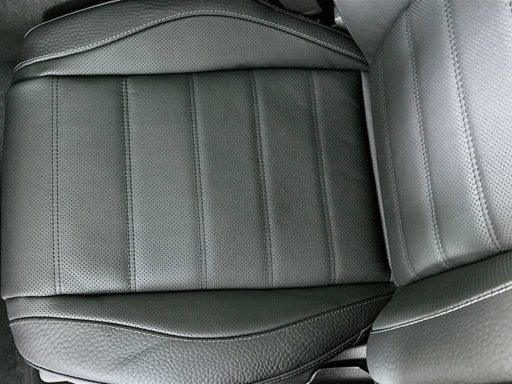 New 2026 Obsidian Black Metallic Mercedes-Benz GLE 580 image 51