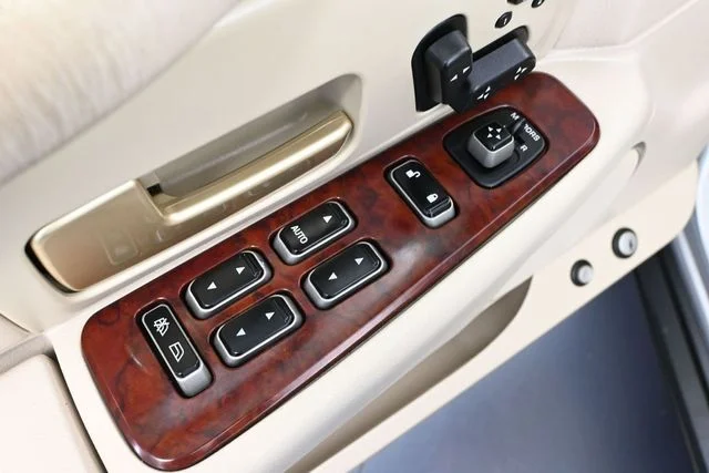 2004 Lincoln Town Car Ultimate - Photo 18