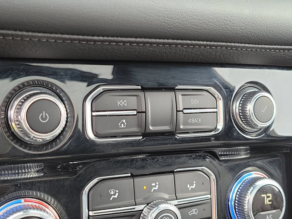 Certified Used 2024 Onyx Black GMC Denali image 32