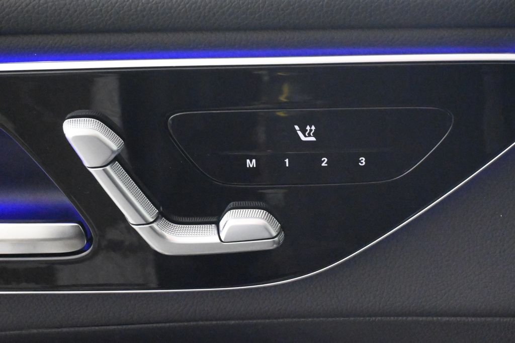 Used 2026 Black Mercedes-Benz GLC 300 image 24