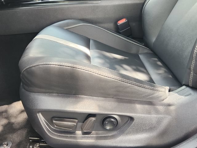 Used 2025 White Toyota LE image 22