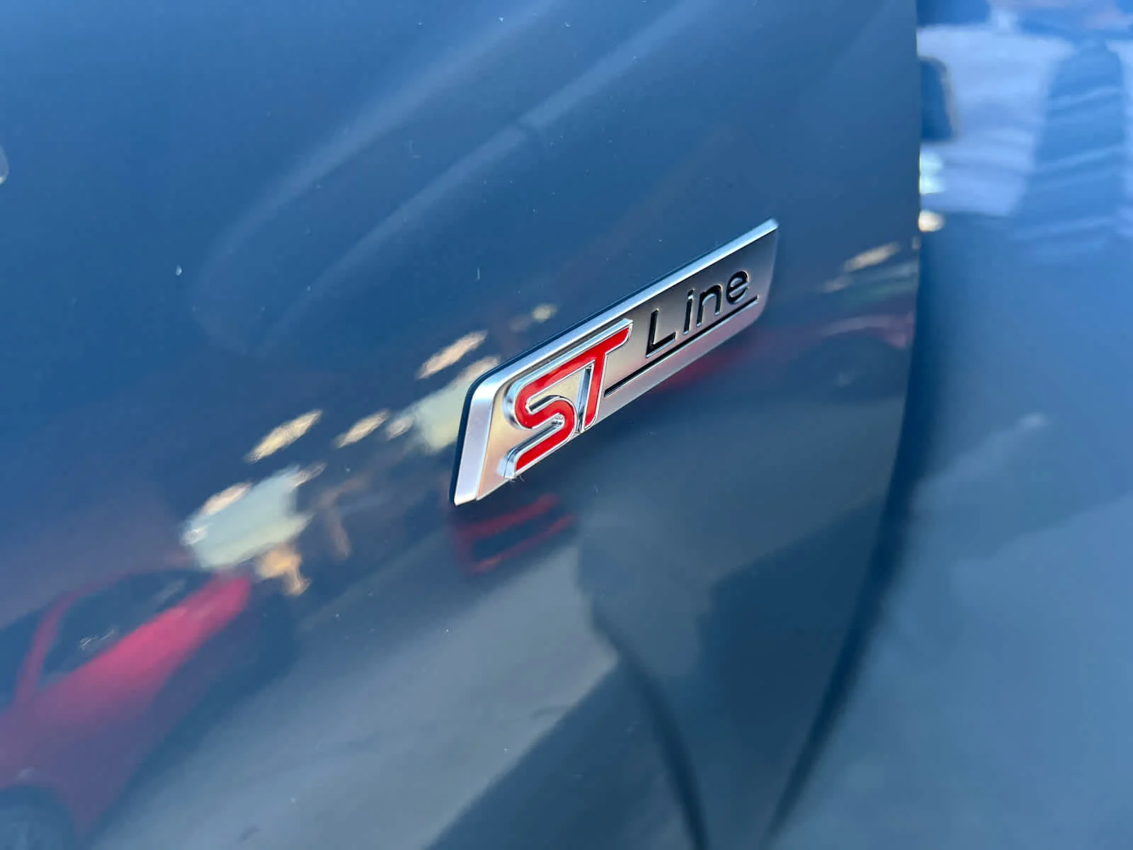 Used 2025 Vapor Blue Metallic Ford ST-Line image 10