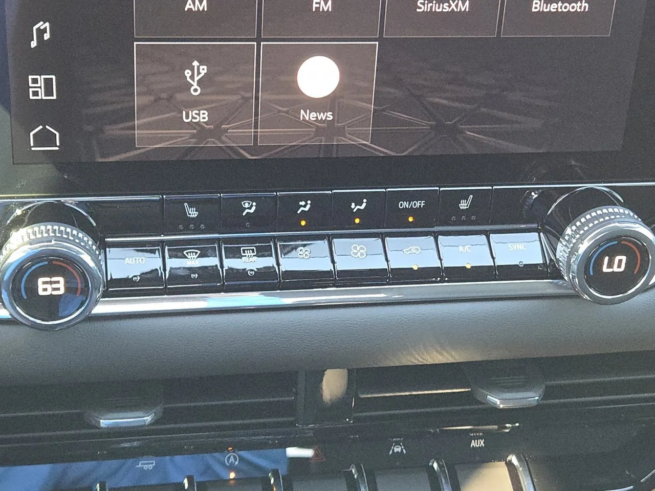 New 2026 Sterling Metallic GMC Elevation image 29